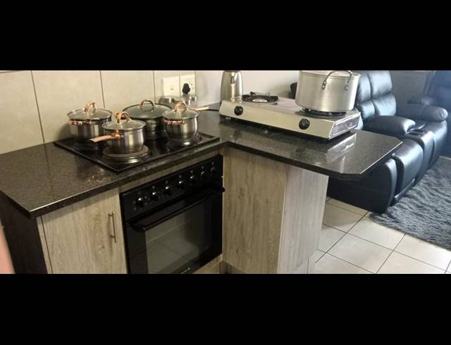 2 BEDROOM APARTMENT FOR SALE IN HEUWELOORD